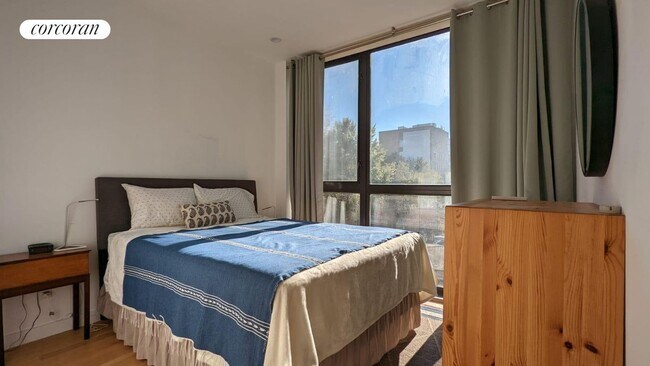 Foto del edificio - 227 34th St