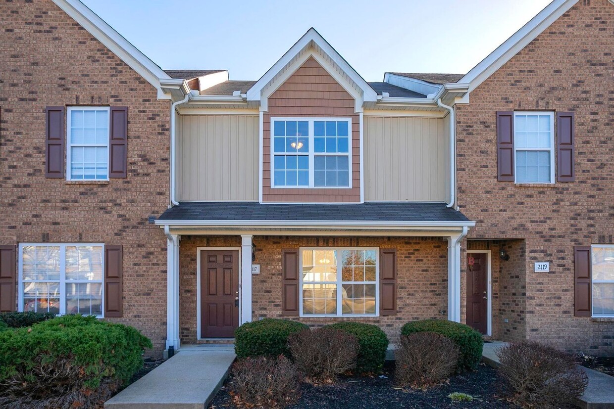 Primary Photo - Newly Updated Townhome in Murfreesboro!