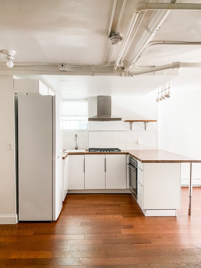 Building Photo - 4814 39th St