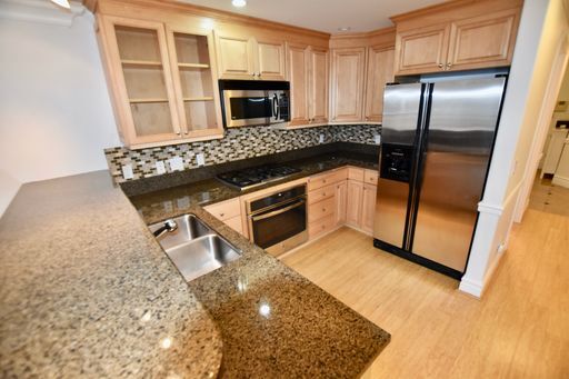 Foto del edificio - Capitol Hill 2 Bedroom w/ Incredible Views! Available Now!