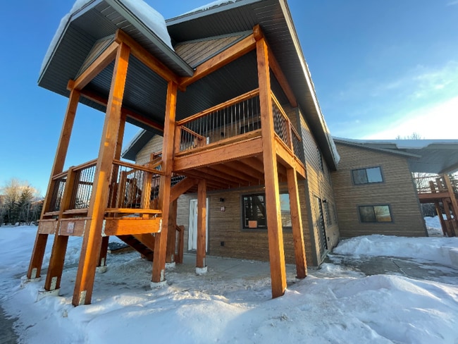 Building Photo - 205 Lakewood Rd