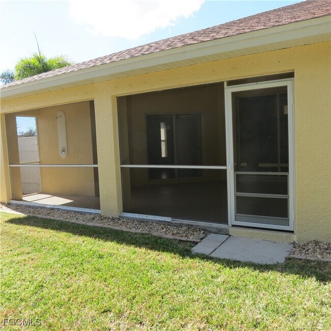 Foto del edificio - 4145 SW 9th Ave