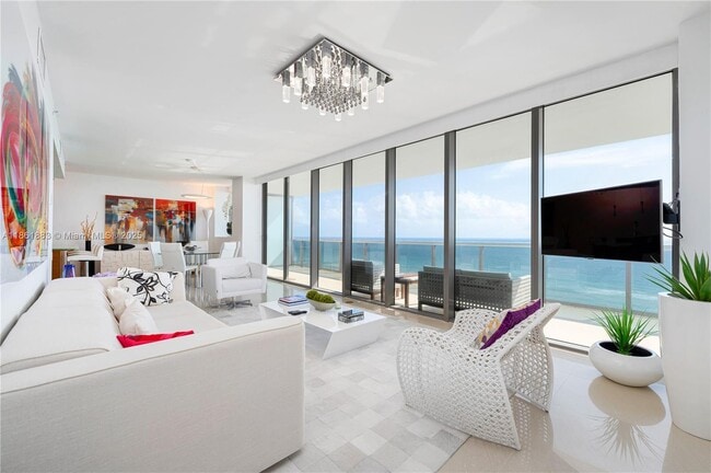 5875 Collins Ave