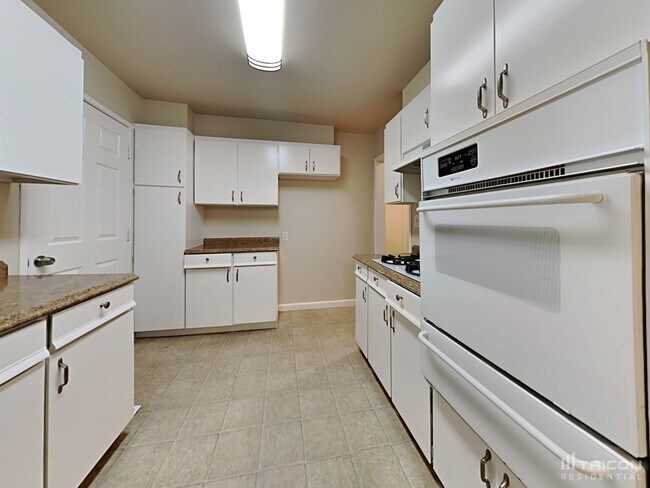 Foto del edificio - 1316 W 9th St