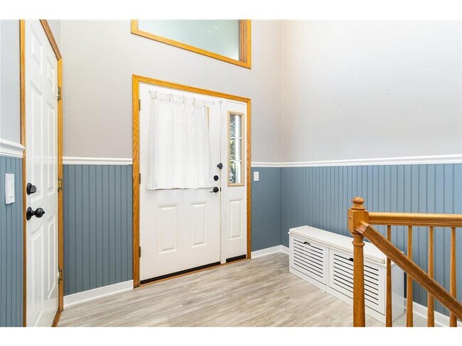 Foto del edificio - 8345 Grace Ct