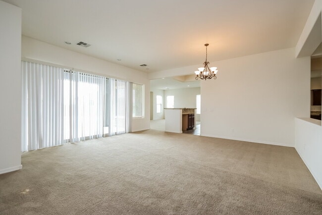 Building Photo - 5113 N 194th Dr