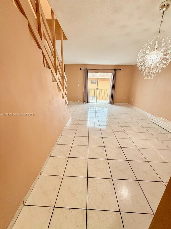 Foto del edificio - 1100 W 35th St