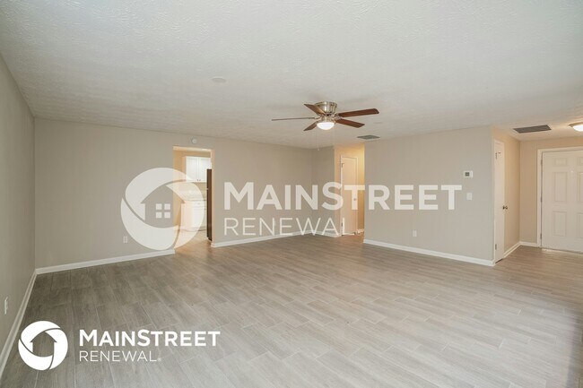 Building Photo - 970 Dostie Cir