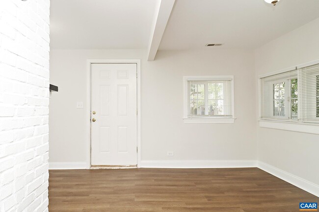 Building Photo - 603 Altavista Ave