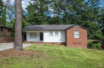 Building Photo - 489 Forest Ave
