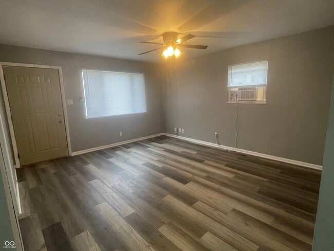 Building Photo - 1802 Sugar Grove Ave