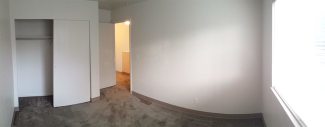 Building Photo - 2531 S 400 E