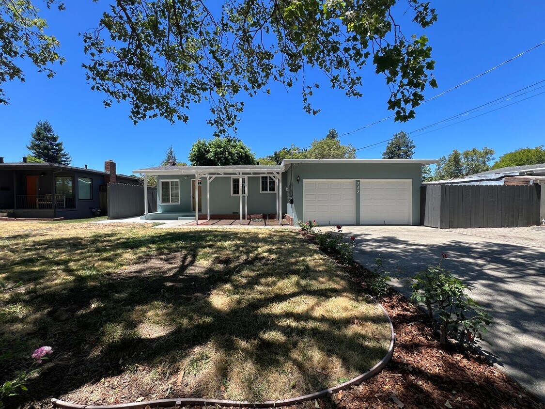 759 Plaza Amapola, Novato, CA 94947 House Rental in Novato, CA