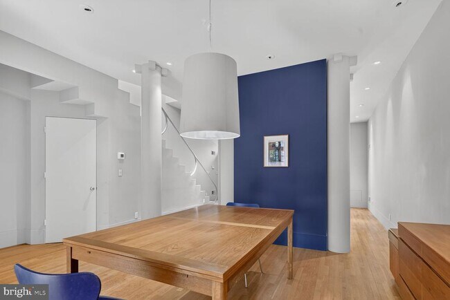 Foto del edificio - 1312 R St NW