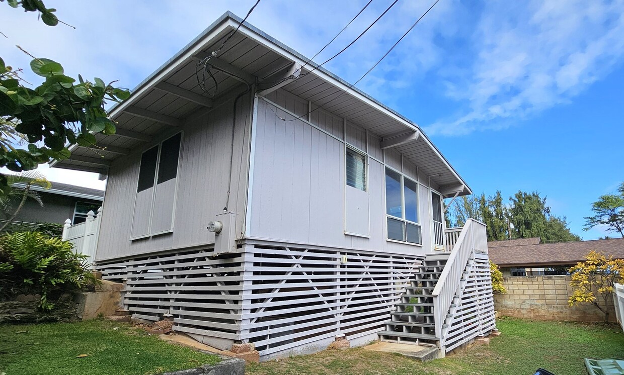 Lanikai 2 bed 1 bath - you can see the b... - Lanikai 2 bed 1 bath  -  you can see the b...