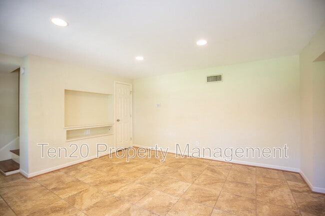 Foto del edificio - 1514 Hilton Ave
