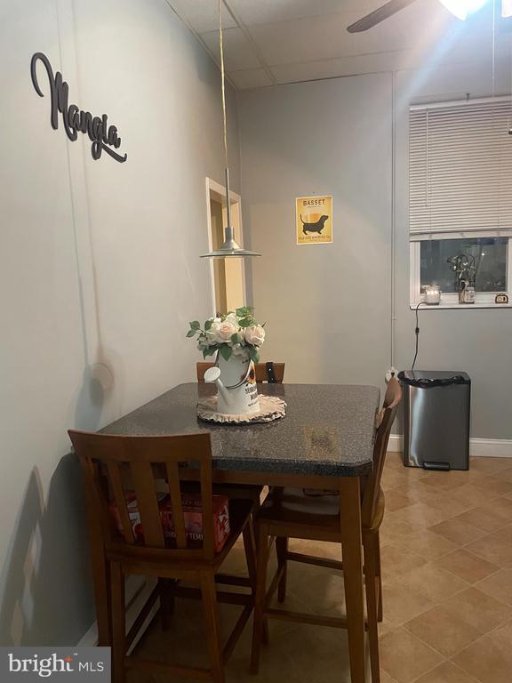 Foto del edificio - 1601 Wolf St