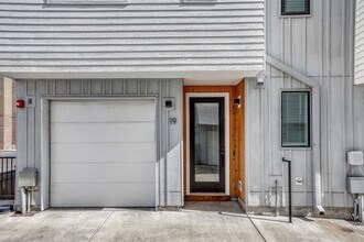 Building Photo - 3101 W 47th Ave