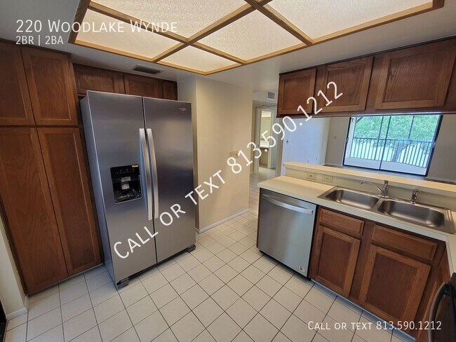 Building Photo - Beautiful Water View Oldsmar Condo
