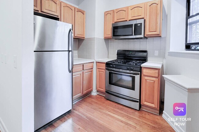 Building Photo - 211 W 117th St