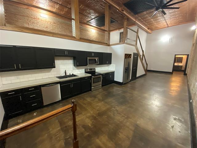 Foto del edificio - 204 W Knox St