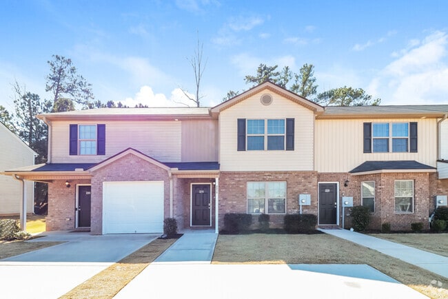 Building Photo - 2215 Marlin Dr