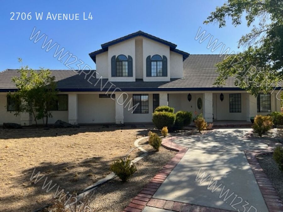 Foto principal - 2706 W Ave L4