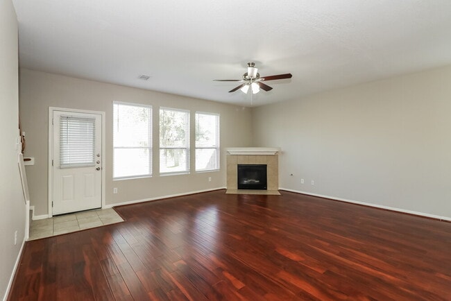 Foto del edificio - 3123 Creek Arbor Cir