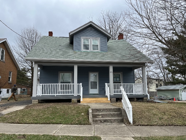 Photo - 121 Carlisle St House