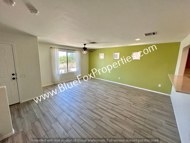 Building Photo - 10593 E Singing Canyon Dr