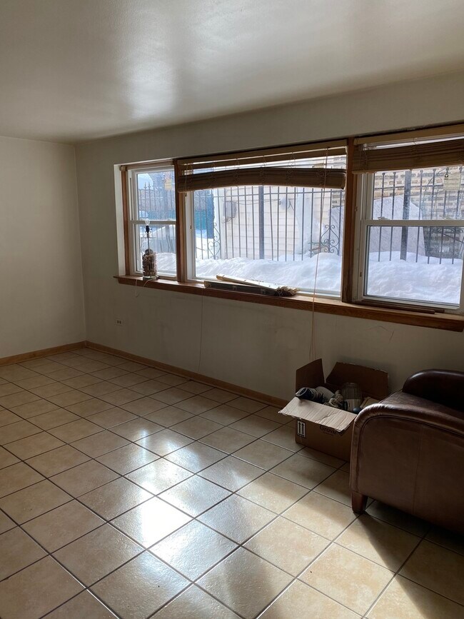 Foto del edificio - 2611 W Logan Blvd