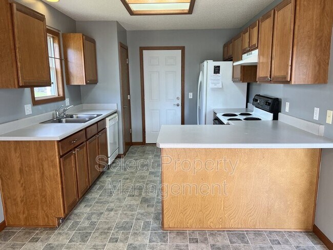 Foto del edificio - 812 Willen Ln