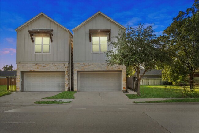 Foto del edificio - 2709 Hardy St