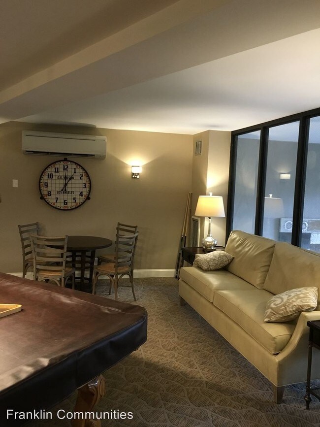 Building Photo - 835 Mix Ave