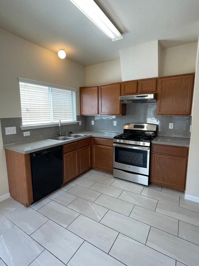 Foto del edificio - 1755 Nichole Woods Dr
