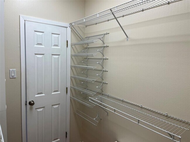 Building Photo - 12680 Briar Patch Dr