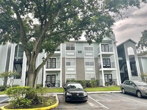 Building Photo - 2550 N Alafaya Trail