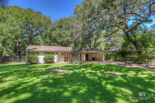 Building Photo - 520 Horton St