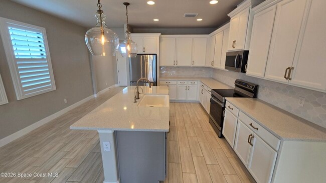 Building Photo - 2327 Kamin Dr