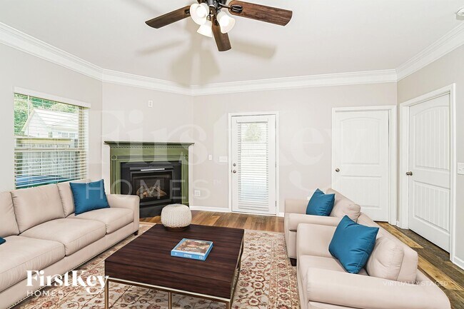 Foto del edificio - 8613 Clarke Ln