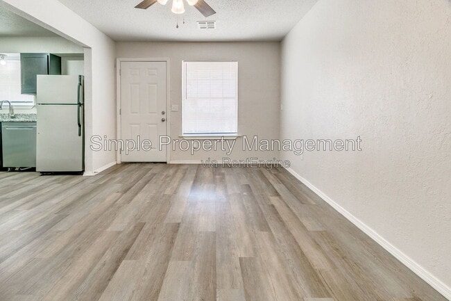 Building Photo - 5832 NW 31st Terrace