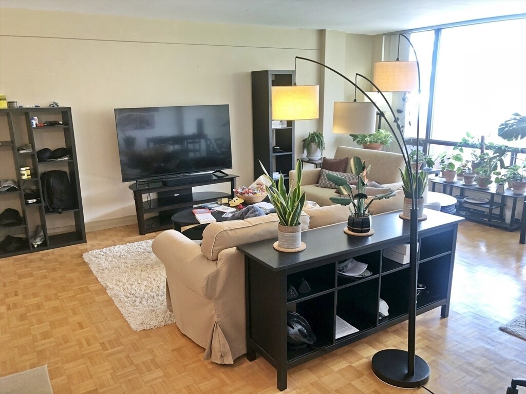 Foto principal - 45 Longwood Ave