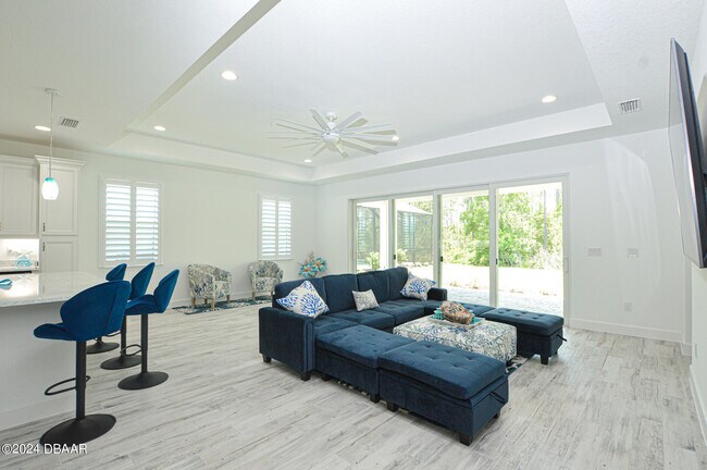Foto del edificio - 853 Bama Breeze Dr