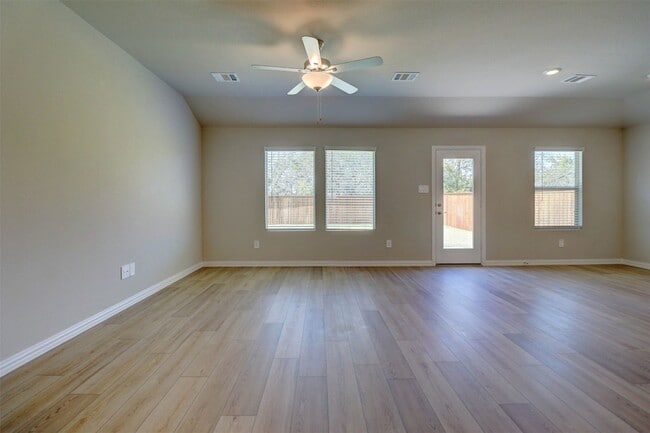 Building Photo - 3410 Pat Mayse Dr