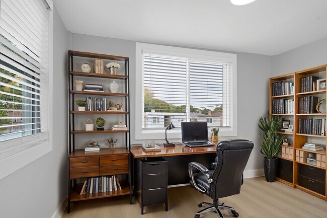 Foto del edificio - 2712 W Balmoral Ave