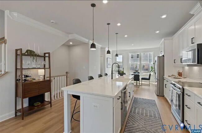 Foto del edificio - 805 Park Ridge Dr