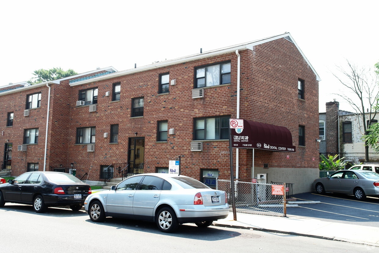 Primary Photo - 163-02 Crocheron Ave