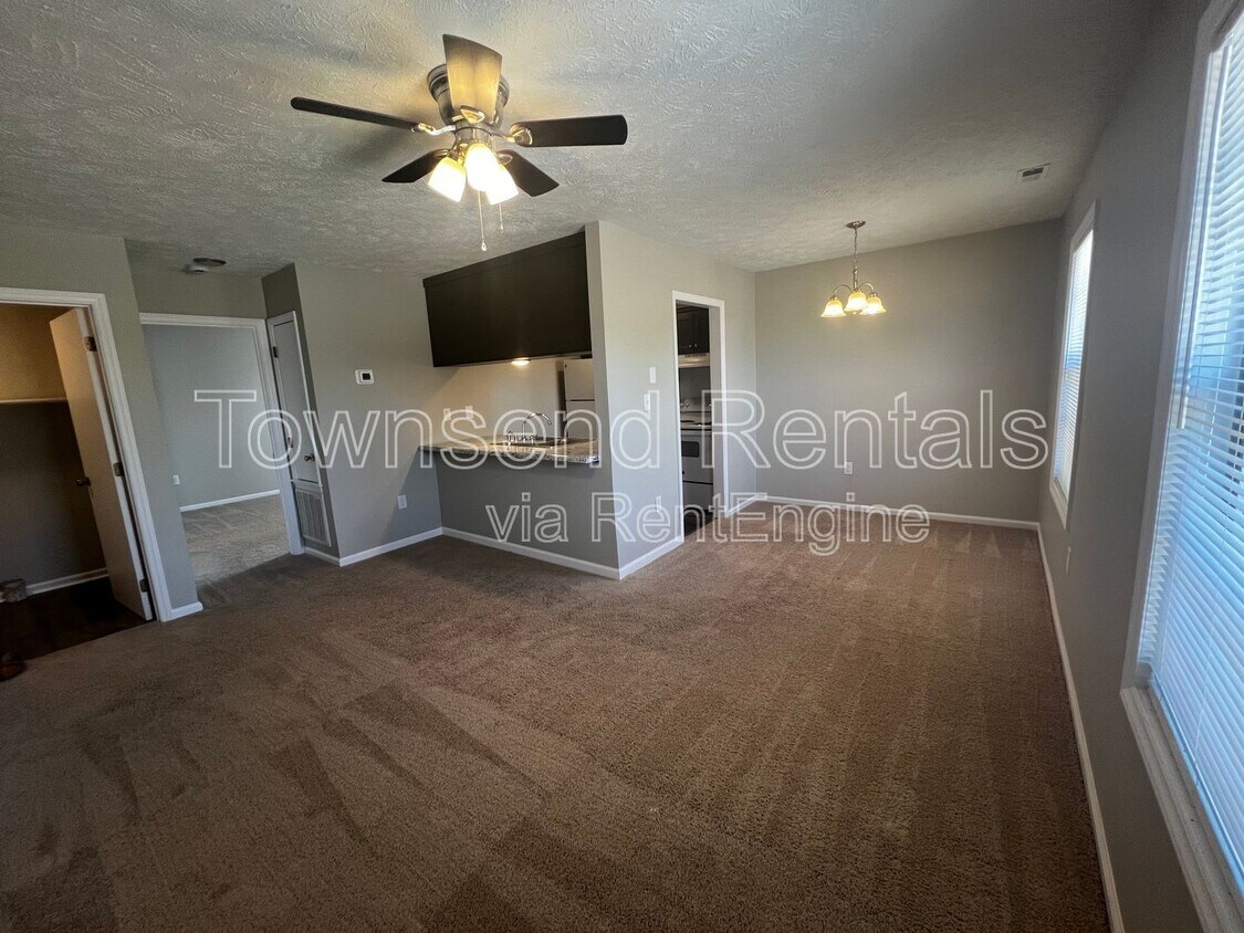 Foto principal - 1409 Ireland Dr