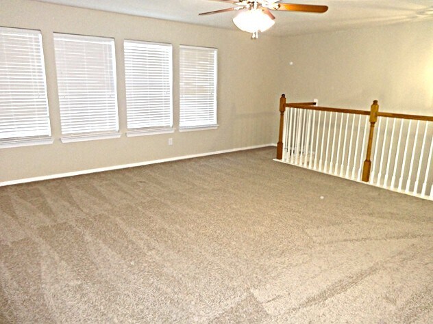 Foto del edificio - 4807 Chase Court Dr