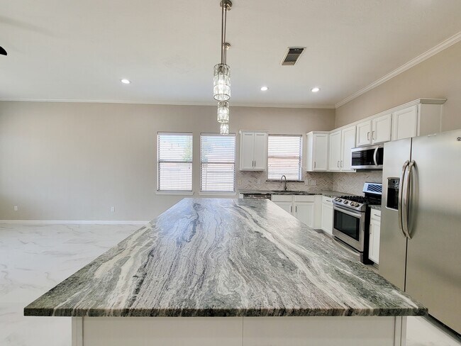 Foto del edificio - 24534 San Pellino Dr